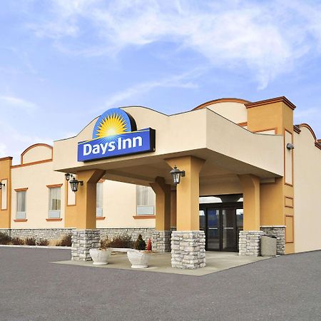 Days Inn By Wyndham Brampton Kültér fotó