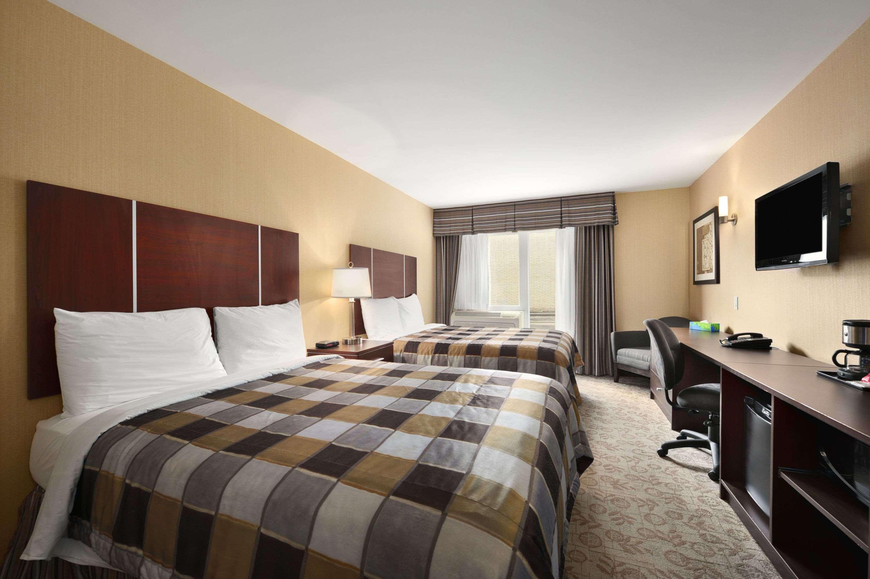 Days Inn By Wyndham Brampton Kültér fotó