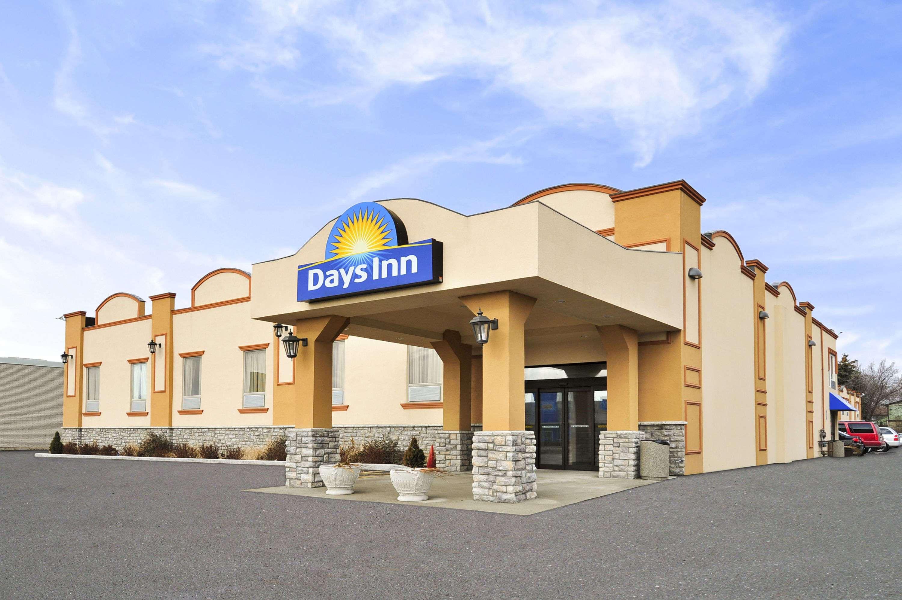 Days Inn By Wyndham Brampton Kültér fotó